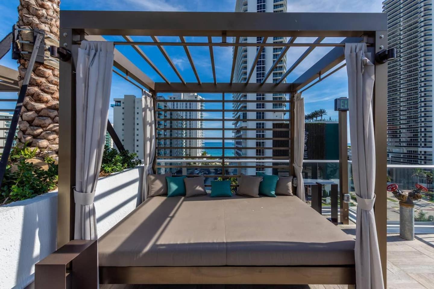 Amazing Apartments At H Beach House Hollywood Extérieur photo