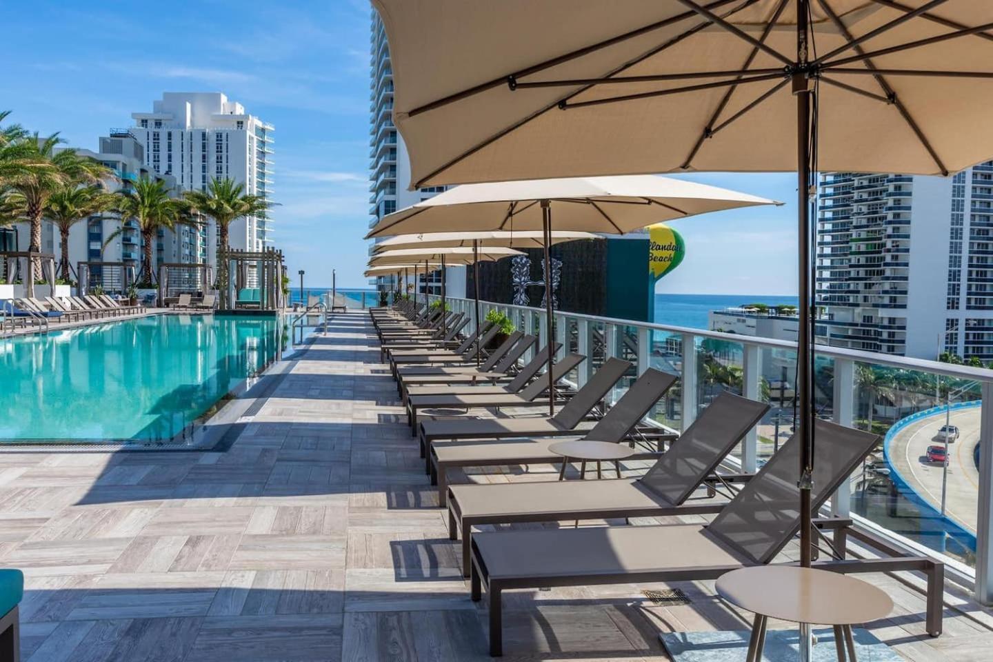 Amazing Apartments At H Beach House Hollywood Extérieur photo