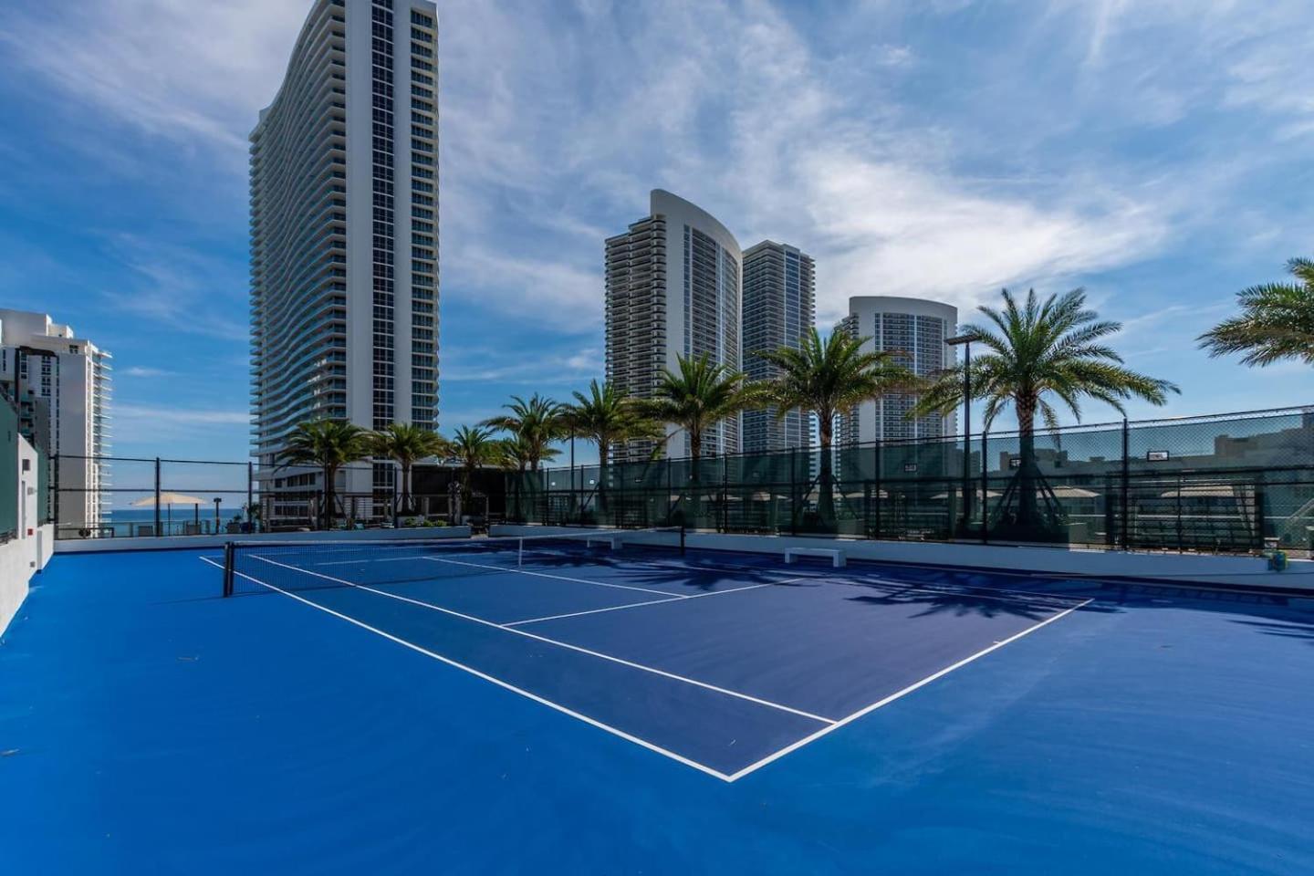 Amazing Apartments At H Beach House Hollywood Extérieur photo
