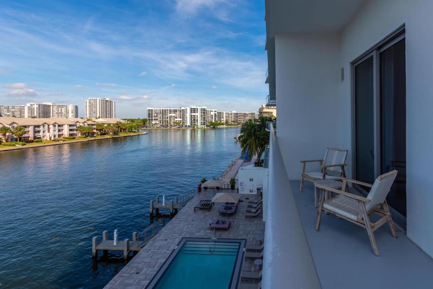 Amazing Apartments At H Beach House Hollywood Extérieur photo
