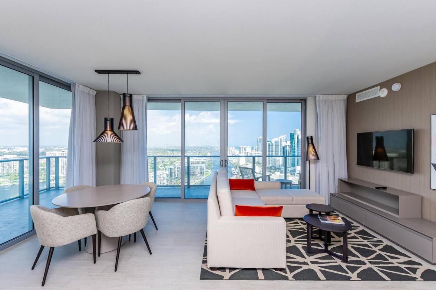 Amazing Apartments At H Beach House Hollywood Extérieur photo
