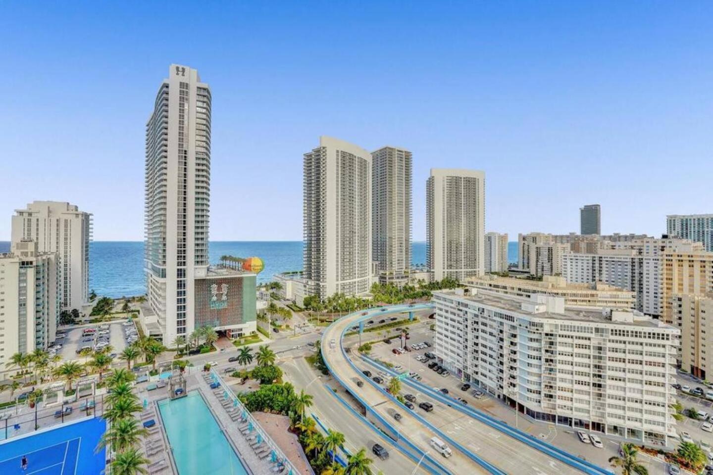 Amazing Apartments At H Beach House Hollywood Extérieur photo