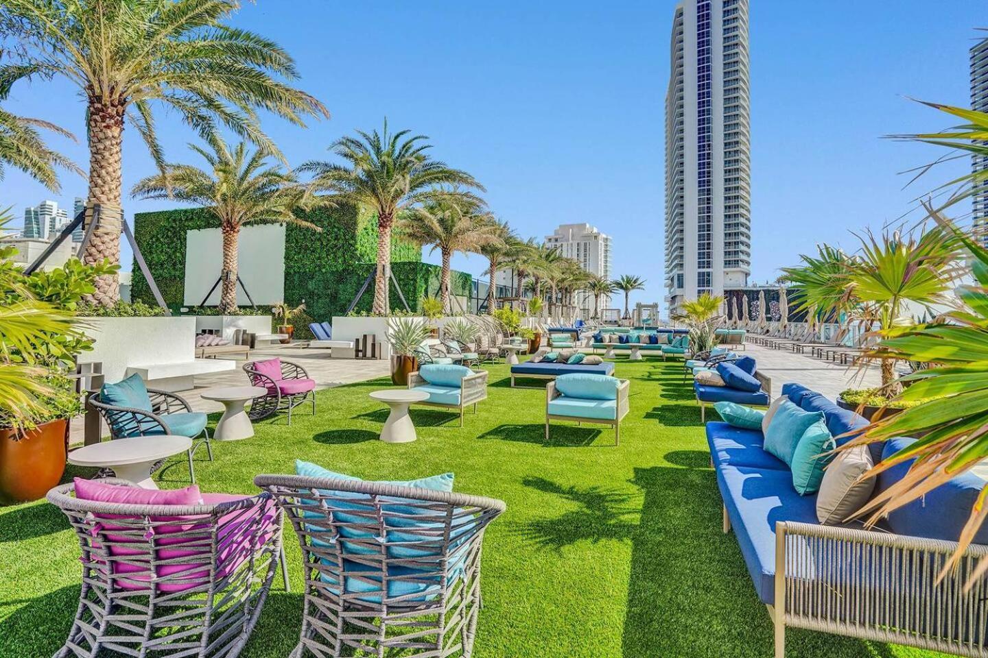 Amazing Apartments At H Beach House Hollywood Extérieur photo
