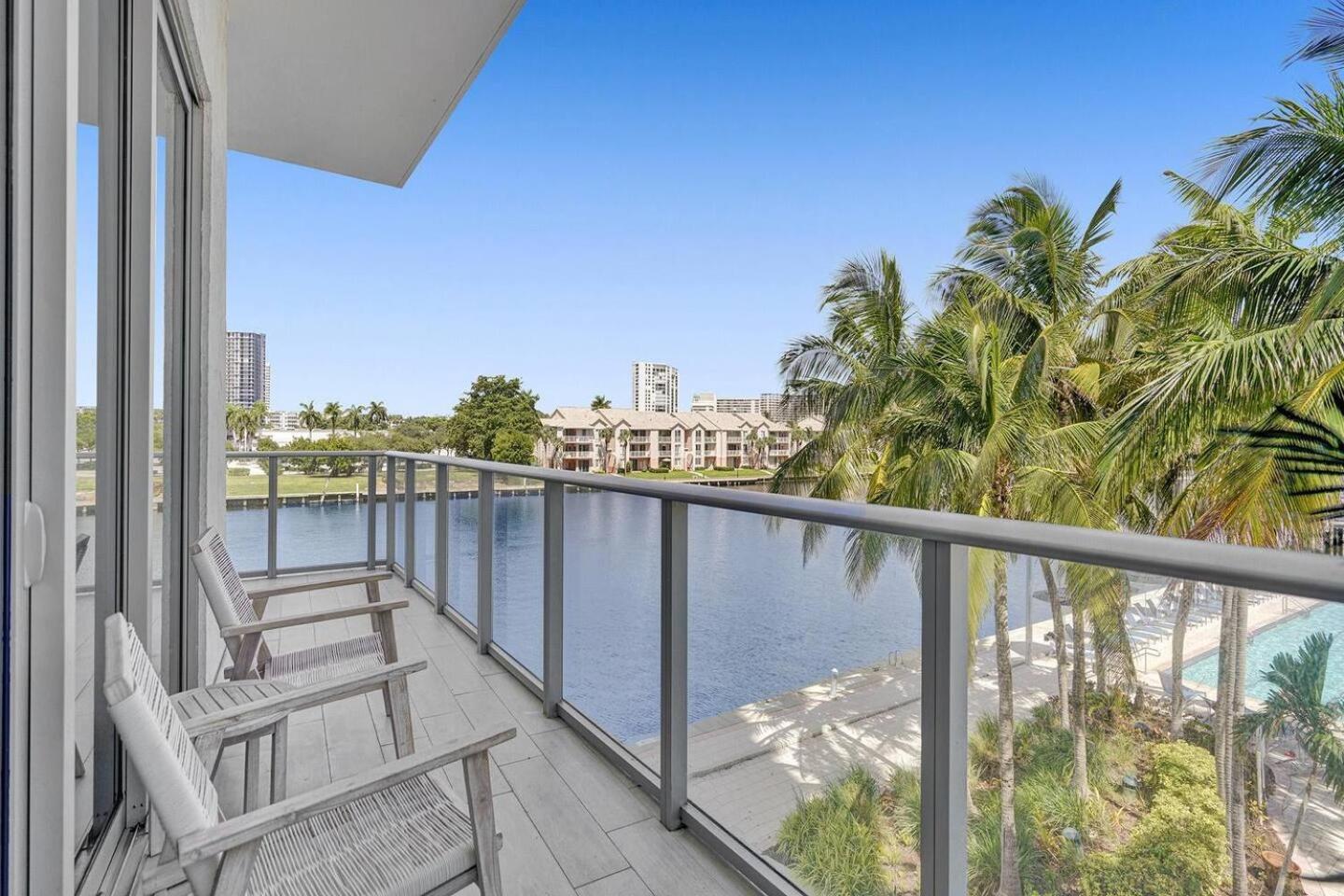 Amazing Apartments At H Beach House Hollywood Extérieur photo