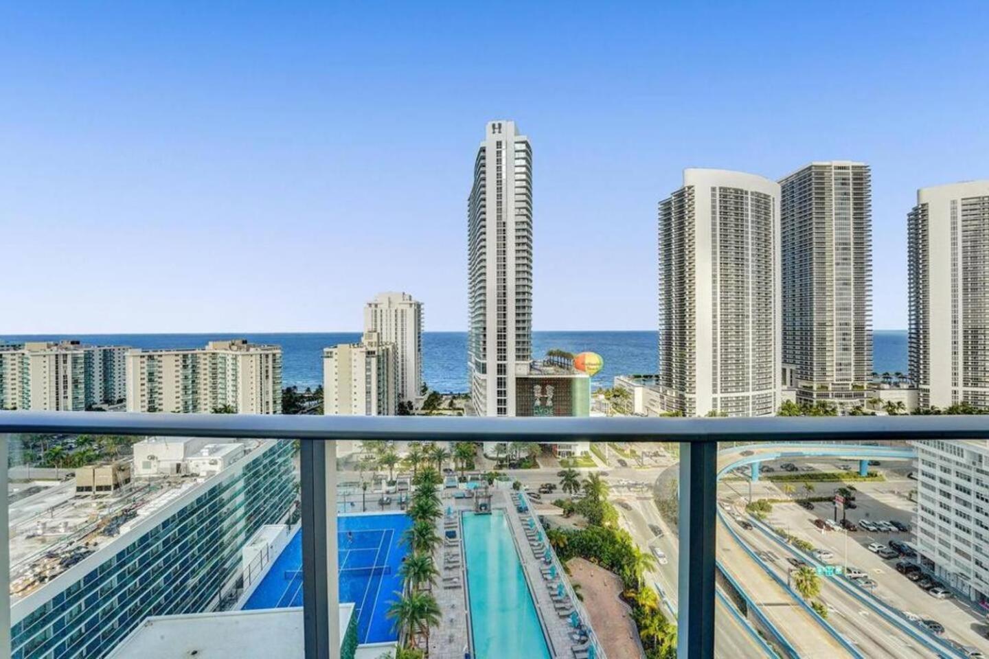 Amazing Apartments At H Beach House Hollywood Extérieur photo
