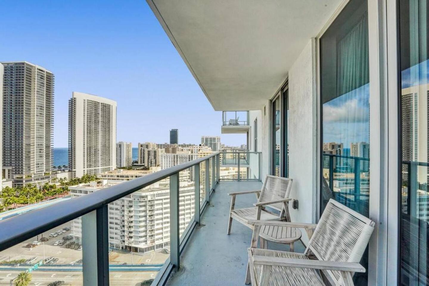 Amazing Apartments At H Beach House Hollywood Extérieur photo